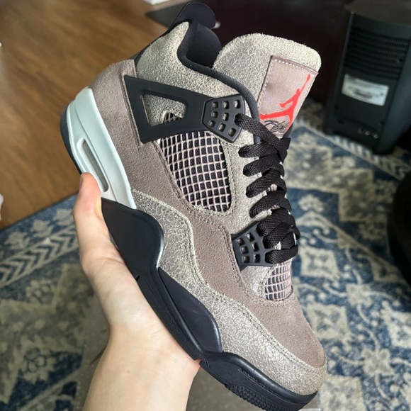 jordan 4 size 9 mens